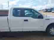 2015 Ford F-150 XL z VIN 1FTEX1CG0FFA13823, wystawiony jako IAAI lot #43047608 z przebiegiem 212 622 mil mil oraz . Historia ofert i sprzedaży dostępna na DreamBid. Obrazek 13.