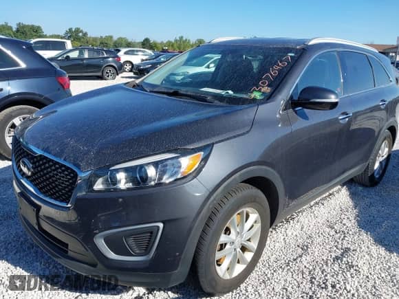 2018 Kia Sorento LX с VIN 5XYPGDA33JG408630, выставлен на аукционе IAAI как лот 43076467 с пробегом 110 457 миль миль и . История ставок и продаж доступна на DreamBid. Изображение 2.