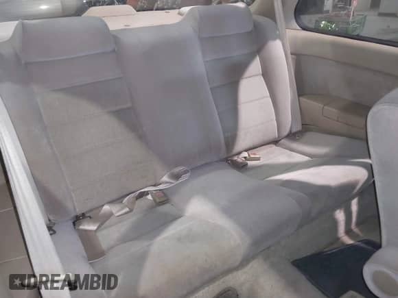 1993 Honda Accord z VIN 1HGCB7253PA033802, wystawiony jako IAAI lot #41624772 z przebiegiem 143 400 mil mil oraz . Historia ofert i sprzedaży dostępna na DreamBid. Obrazek 8.