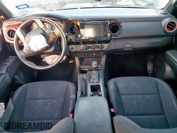 2017 Toyota Tacoma TRD Sport with VIN 5TFAZ5CN9HX041583, listed as a Copart auction lot 81892345 with 151,702 mi miles and Salvage title. Bid and sale history available at DreamBid. Image 8.