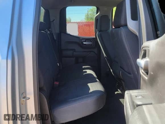 2020 Chevrolet Silverado 1500 LT z VIN 1GCRYDED4LZ121987, wystawiony jako Copart lot #91054155 z przebiegiem 94 905 mil mil oraz Czysty tytuł • Clean title. Historia ofert i sprzedaży dostępna na DreamBid. Obrazek 6.