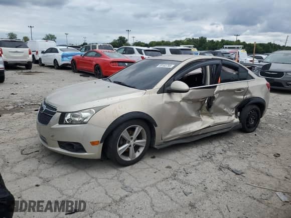 2012 Chevrolet Cruze 2LT z VIN 1G1PG5SC2C7162036, wystawiony jako Copart lot #69183795 z przebiegiem Nie podano mil oraz Szkoda całkowita • Salvage title. Historia ofert i sprzedaży dostępna na DreamBid. Obrazek 1.