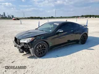 2013 Hyundai Genesis Coupe Grand Touring с VIN KMHHU6KJ2DU105682, выставлен на аукционе Copart как лот 81937575 с пробегом 103 153 миль миль и Списание • Salvage title. История ставок и продаж доступна на DreamBid. Изображение 1.