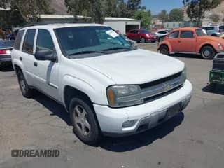 2003 Chevrolet TrailBlazer LS с VIN 1GNDS13S932177256, выставлен на аукционе IAAI как лот 42899528 с пробегом 189 225 миль миль и . История ставок и продаж доступна на DreamBid. Изображение 1.