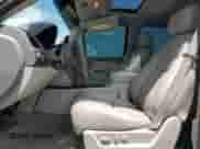 2011 Chevrolet Avalanche LTZ z VIN 3GNTKGE3XBG323125, wystawiony jako Copart lot #63481755 z przebiegiem 146 617 mil mil oraz Szkoda całkowita • Salvage title. Historia ofert i sprzedaży dostępna na DreamBid. Obrazek 7.