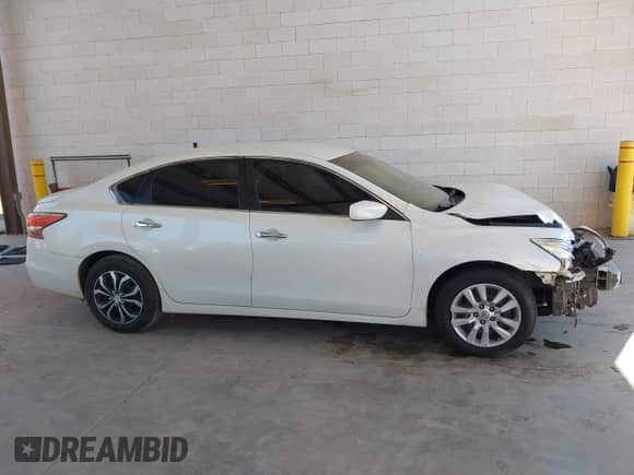 2015 Nissan Altima S z VIN 1N4AL3AP9FC210974, wystawiony jako IAAI lot #43295695 z przebiegiem 261 816 mil mil oraz . Historia ofert i sprzedaży dostępna na DreamBid. Obrazek 14.