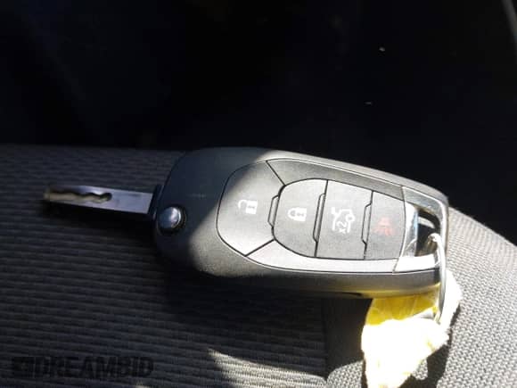 2018 Chevrolet Cruze LS с VIN 1G1BB5SM8J7111882, выставлен на аукционе IAAI как лот 42021182 с пробегом 236 326 миль миль и . История ставок и продаж доступна на DreamBid. Изображение 11.