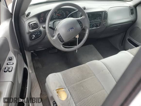 2004 Ford F-150 XL with VIN 2FTRX18W84CA47177, listed as a Copart auction lot 84593925 with 132,079 mi miles and Salvage title. Bid and sale history available at DreamBid. Image 8.