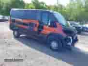 2024 Ram ProMaster Cargo Tradesman z VIN 3C6LRVAG8RE136299, wystawiony jako IAAI lot #42196227 z przebiegiem 955 mil mil oraz . Historia ofert i sprzedaży dostępna na DreamBid. Obrazek 1.