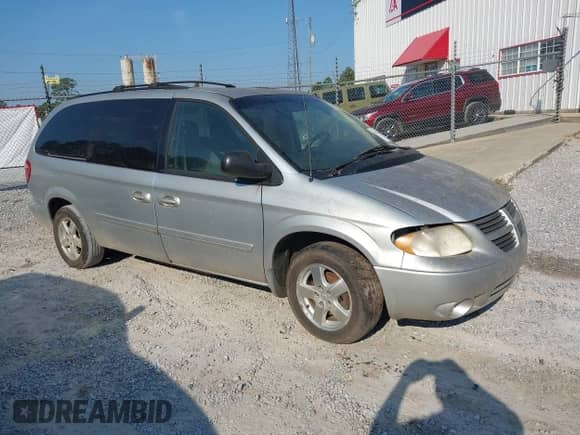 2006 Dodge Grand Caravan SXT z VIN 2D8GP44L96R778531, wystawiony jako IAAI lot #43241701 z przebiegiem 240 179 mil mil oraz . Historia ofert i sprzedaży dostępna na DreamBid. Obrazek 1.