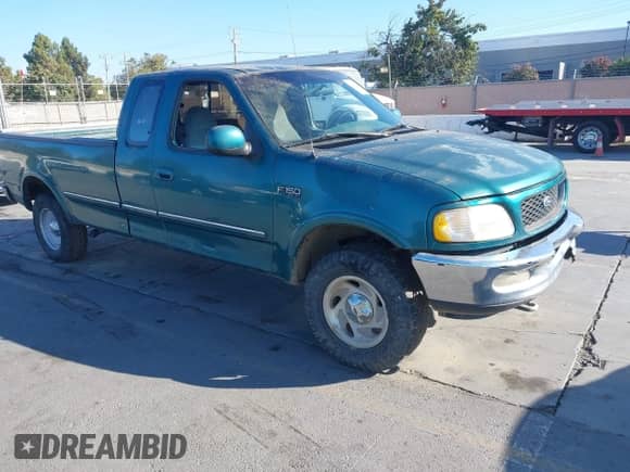 1997 Ford F-150 XL with VIN 1FTDX1861VKA99001, listed as a IAAI auction lot 43214637 with 201,282 mi miles and . Bid and sale history available at DreamBid. Image 1.