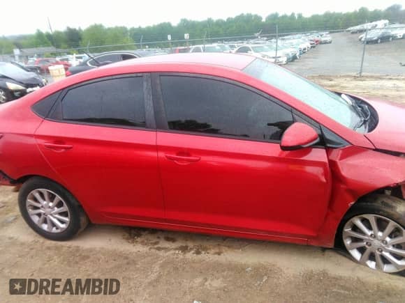 2018 Hyundai Accent SE z VIN 3KPC24A32JE034134, wystawiony jako IAAI lot #42210868 z przebiegiem 117 085 mil mil oraz . Historia ofert i sprzedaży dostępna na DreamBid. Obrazek 13.
