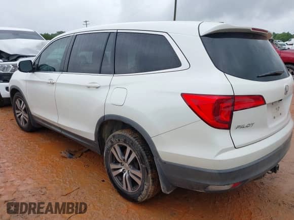 2017 Honda Pilot EX-L with VIN 5FNYF5H67HB011517, listed as a IAAI auction lot 42935807 with 193,191 mi miles and . Bid and sale history available at DreamBid. Image 3.