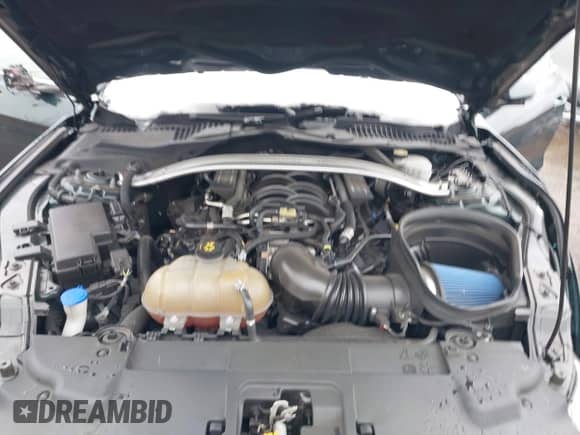 2020 Ford Mustang Bullitt z VIN 1FA6P8K08L5580175, wystawiony jako IAAI lot #41571359 z przebiegiem 30 104 mil mil oraz . Historia ofert i sprzedaży dostępna na DreamBid. Obrazek 10.