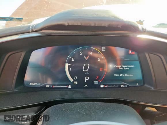 2022 Chevrolet Corvette 3LT z VIN 1G1YC2D43N5102432, wystawiony jako Copart lot #84464105 z przebiegiem 44 901 mil mil oraz Szkoda całkowita • Salvage title. Historia ofert i sprzedaży dostępna na DreamBid. Obrazek 9.