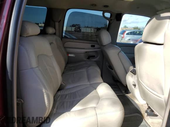 2002 Chevrolet Suburban LT с VIN 1GNEC16T02J218707, выставлен на аукционе Copart как лот 81351814 с пробегом 114 271 миль миль и Списание • Salvage title. История ставок и продаж доступна на DreamBid. Изображение 11.