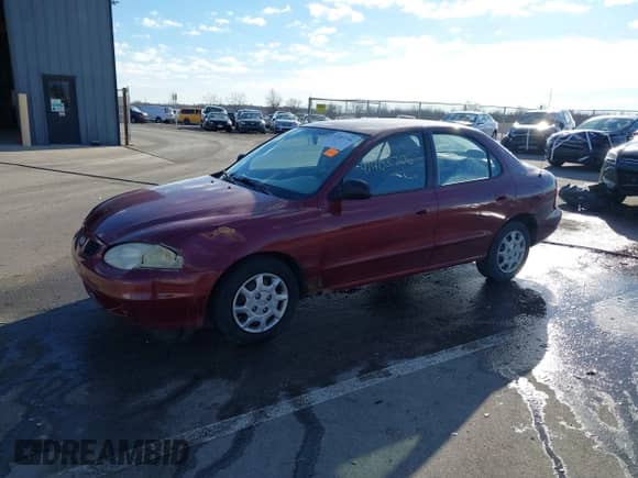 1999 Hyundai Elantra GL с VIN KMHJF25F1XU885528, выставлен на аукционе IAAI как лот 41403706 с пробегом 141 406 миль миль и . История ставок и продаж доступна на DreamBid. Изображение 2.