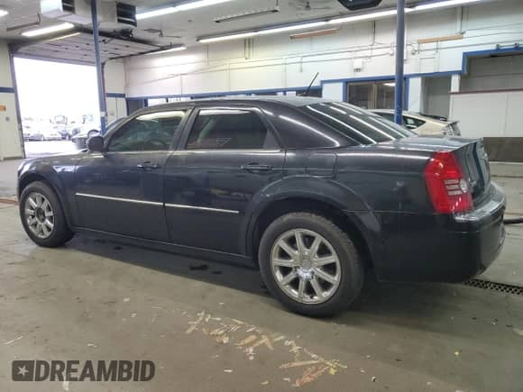 2008 Chrysler 300 Limited с VIN 2C3KK33G58H203801, выставлен на аукционе Copart как лот 78258384 с пробегом 167 538 миль миль и Списание • Salvage title. История ставок и продаж доступна на DreamBid. Изображение 2.
