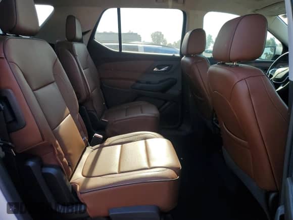 2018 Chevrolet Traverse High Country z VIN 1GNEVKKW9JJ220759, wystawiony jako Copart lot #68122815 z przebiegiem 8 325 mil mil oraz Szkoda całkowita • Salvage title. Historia ofert i sprzedaży dostępna na DreamBid. Obrazek 11.