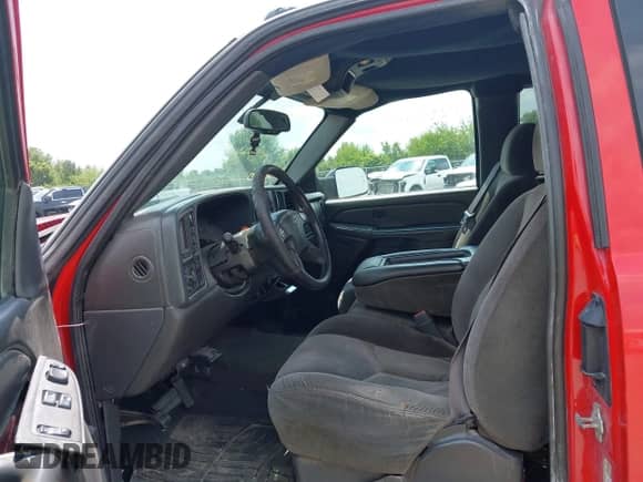 2005 Chevrolet Silverado 3500 с VIN 1GCHK39265E243907, выставлен на аукционе IAAI как лот 42897217 с пробегом Не указан миль и . История ставок и продаж доступна на DreamBid. Изображение 7.