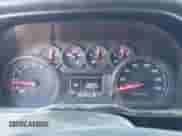 2019 Chevrolet Silverado 1500 Work Truck z VIN 3GCUYAEF5KG293437, wystawiony jako IAAI lot #43441275 z przebiegiem 177 711 mil mil oraz . Historia ofert i sprzedaży dostępna na DreamBid. Obrazek 7.