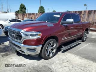 2019 Ram 1500 Limited z VIN 1C6SRFHT4KN670258, wystawiony jako Copart lot #82113155 z przebiegiem 91 973 mil mil oraz Szkoda całkowita • Salvage title. Historia ofert i sprzedaży dostępna na DreamBid. Obrazek 1.
