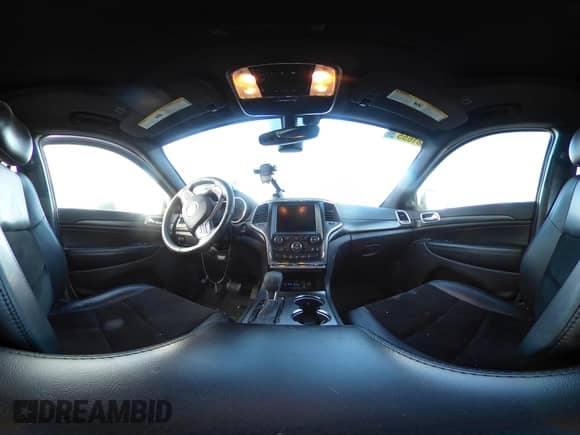 2017 Jeep Grand Cherokee Laredo с VIN 1C4RJEAG1HC720656, выставлен на аукционе IAAI как лот 42263500 с пробегом 184 239 миль миль и . История ставок и продаж доступна на DreamBid. Изображение 19.