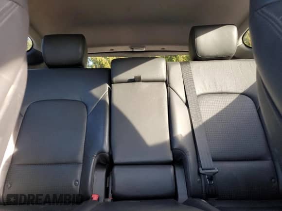 2013 Hyundai Santa Fe Sport с VIN 5XYZUDLA3DG042752, выставлен на аукционе Copart как лот 82502235 с пробегом 178 523 миль миль и Чистый • Clean title. История ставок и продаж доступна на DreamBid. Изображение 10.