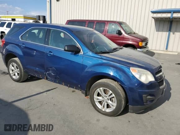 2010 Chevrolet Equinox LS z VIN 2CNALBEWXA6215488, wystawiony jako Copart lot #70020045 z przebiegiem 127 315 mil mil oraz Szkoda całkowita • Salvage title. Historia ofert i sprzedaży dostępna na DreamBid. Obrazek 4.