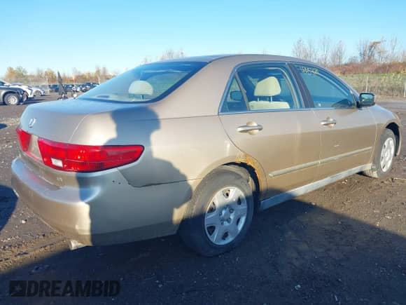 2005 Honda Accord LX с VIN 1HGCM56415A170525, выставлен на аукционе IAAI как лот 43453681 с пробегом 234 340 миль миль и . История ставок и продаж доступна на DreamBid. Изображение 4.