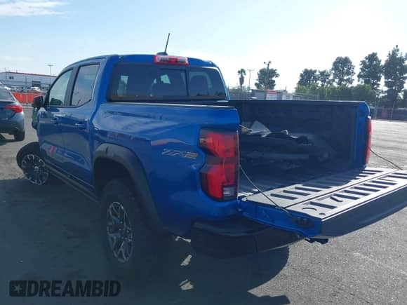 2024 Chevrolet Colorado 4WD ZR2 с VIN 1GCPTFEK4R1247340, выставлен на аукционе IAAI как лот 41690407 с пробегом 3 421 миль миль и . История ставок и продаж доступна на DreamBid. Изображение 3.