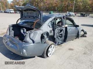 2006 Saturn ION z VIN 1G8AJ55F36Z151246, wystawiony jako IAAI lot #43433823 z przebiegiem Nie podano mil oraz . Historia ofert i sprzedaży dostępna na DreamBid. Obrazek 4.