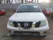 2011 Nissan Frontier SV z VIN 1N6AD0FV4BC442158, wystawiony jako IAAI lot #41768998 z przebiegiem 122 693 mil mil oraz . Historia ofert i sprzedaży dostępna na DreamBid. Obrazek 12.