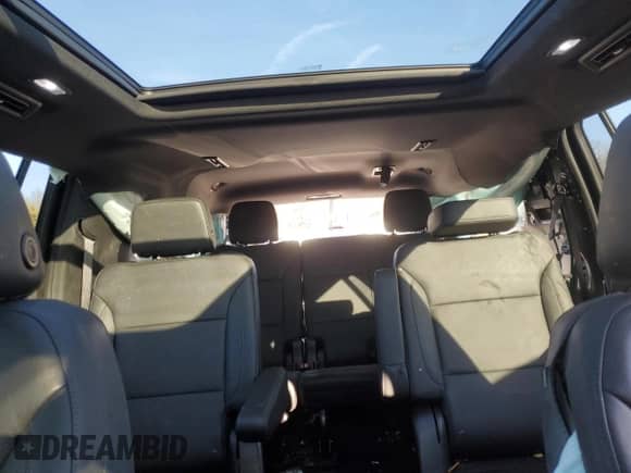 2022 Chevrolet Suburban с VIN 1GNSKDKL0NR301797, выставлен на аукционе Copart как лот 45292695 с пробегом 20 779 миль миль и Списание • Salvage title. История ставок и продаж доступна на DreamBid. Изображение 10.