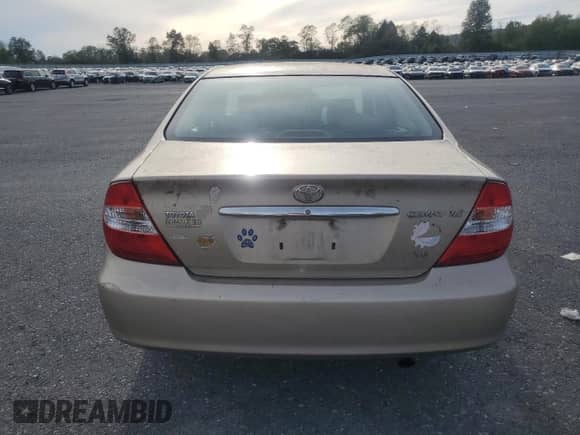 2002 Toyota Camry XLE with VIN 4T1BF30KX2U023206, listed as a Copart auction lot 84586185 with Not provided miles and Salvage title. Bid and sale history available at DreamBid. Image 6.
