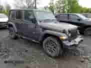 2024 Jeep Wrangler Sport z VIN 1C4PJXKN4RW208552, wystawiony jako Copart lot #55834785 z przebiegiem 45 479 mil mil oraz Szkoda całkowita • Salvage title. Historia ofert i sprzedaży dostępna na DreamBid. Obrazek 4.