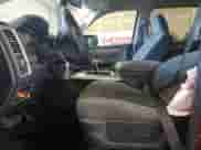 2018 Ram 1500 Big Horn z VIN 3C6RR6LT5JG171224, wystawiony jako Copart lot #46656885 z przebiegiem 145 174 mil mil oraz Czysty tytuł • Clean title. Historia ofert i sprzedaży dostępna na DreamBid. Obrazek 7.