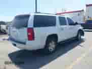 2007 Chevrolet Suburban LTZ with VIN 1GNFK163X7J305481, listed as a IAAI auction lot 42402983 with 147,778 mi miles and . Bid and sale history available at DreamBid. Image 4.