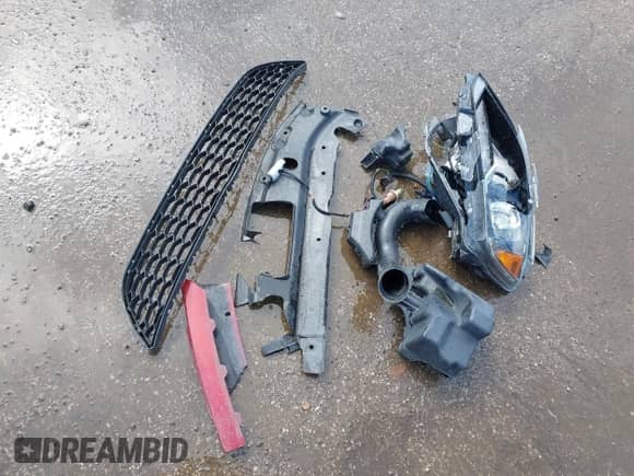 2017 Nissan Sentra SR с VIN 3N1AB7AP7HY260726, выставлен на аукционе IAAI как лот 41762883 с пробегом 98 758 миль миль и . История ставок и продаж доступна на DreamBid. Изображение 12.