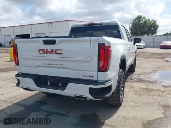 2022 GMC Sierra 1500 AT4 с VIN 1GTPUEEL2NZ523557, выставлен на аукционе IAAI как лот 42146575 с пробегом 67 958 миль миль и . История ставок и продаж доступна на DreamBid. Изображение 4.