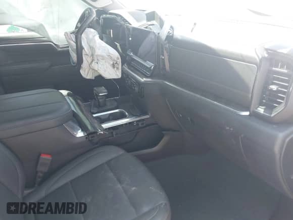 2024 Chevrolet Silverado 1500 LTZ with VIN 2GCUDGED5R1176330, listed as a IAAI auction lot 42846082 with 41,003 mi miles and . Bid and sale history available at DreamBid. Image 5.