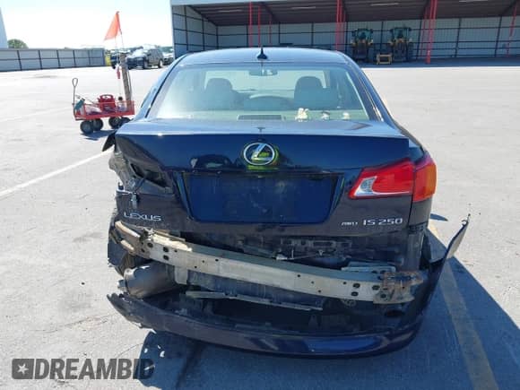 2009 Lexus IS 250 z VIN JTHCK262395034895, wystawiony jako IAAI lot #43076210 z przebiegiem 164 742 mil mil oraz . Historia ofert i sprzedaży dostępna na DreamBid. Obrazek 17.