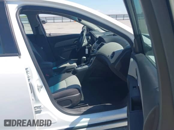 2014 Chevrolet Cruze LS with VIN 1G1PA5SH5E7181440, listed as a IAAI auction lot 42979140 with 94,939 mi miles and . Bid and sale history available at DreamBid. Image 5.