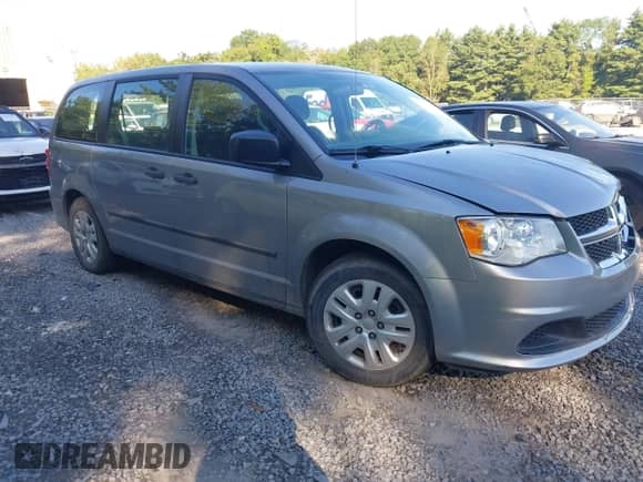 2014 Dodge Grand Caravan SE with VIN 2C4RDGBGXER331969, listed as a IAAI auction lot 42764284 with 55,554 mi miles and . Bid and sale history available at DreamBid. Image 1.
