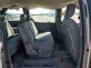 2007 Dodge Caravan SE z VIN 1D4GP25R97B101696, wystawiony jako Copart lot #80387895 z przebiegiem 149 731 mil mil oraz Czysty tytuł • Clean title. Historia ofert i sprzedaży dostępna na DreamBid. Obrazek 11.