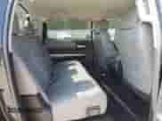 2017 Toyota Tundra Limited с VIN 5TFHW5F13HX618933, выставлен на аукционе Copart как лот 82384435 с пробегом 122 885 миль миль и Списание • Salvage title. История ставок и продаж доступна на DreamBid. Изображение 10.