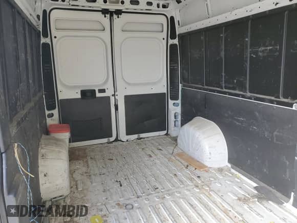 2016 Ram ProMaster Cargo с VIN 3C6TRVDG1GE129641, выставлен на аукционе Copart как лот 47180765 с пробегом 130 414 миль миль и Списание • Salvage title. История ставок и продаж доступна на DreamBid. Изображение 10.