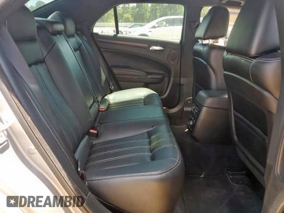 2014 Chrysler 300 S с VIN 2C3CCABT4EH100840, выставлен на аукционе Copart как лот 66270245 с пробегом 116 782 миль миль и Списание • Salvage title. История ставок и продаж доступна на DreamBid. Изображение 10.