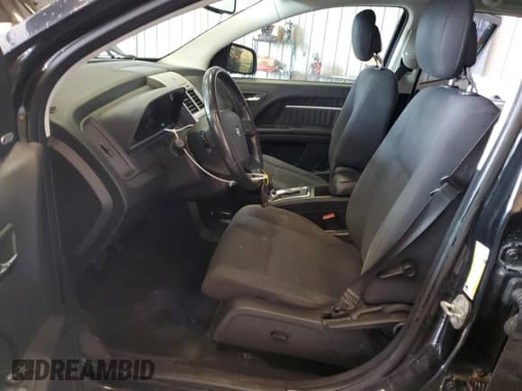 2010 Dodge Journey SXT with VIN 3D4PG5FV5AT104873, listed as a Copart auction lot 81435845 with 147,170 mi miles and Non repairable. Bid and sale history available at DreamBid. Image 7.