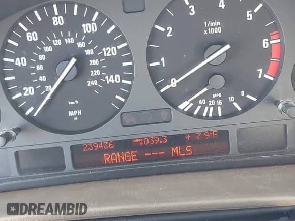 2000 BMW 7 Series 740iL with VIN WBAGH8347YDP09756, listed as a IAAI auction lot 43401435 with 239,436 mi miles and . Bid and sale history available at DreamBid. Image 15.